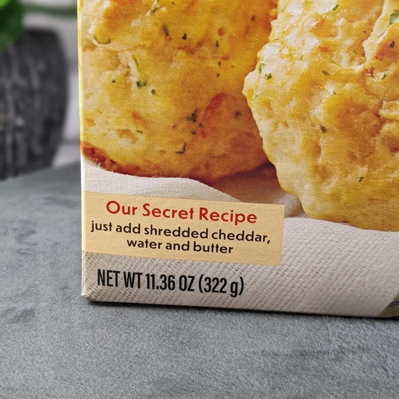 (2) Red Lobster Cheddar Bay biscuit mix 11.36oz, 2 boxes ("no contents") - Picture 3 of 4